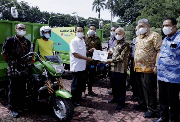 PT.Inalum Berikan Bantuan Tiga Unit Motor Pengangkut Sampah Dan Dana Diklat .