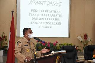 Bupati Sergai Membuka Pelatihan Tehnis Kesehatan Hewan