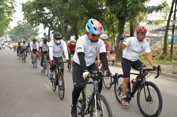 Meningkat Imun, Pangdam I/ BB Gowes Bersama PJU dan Masyarakat