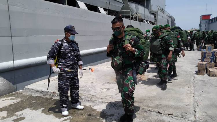 KRI TELUK BINTUNI-520 Bertolak Dari Lantamal I Belawan Membawa Pasukan Pengamanan RI-PNG