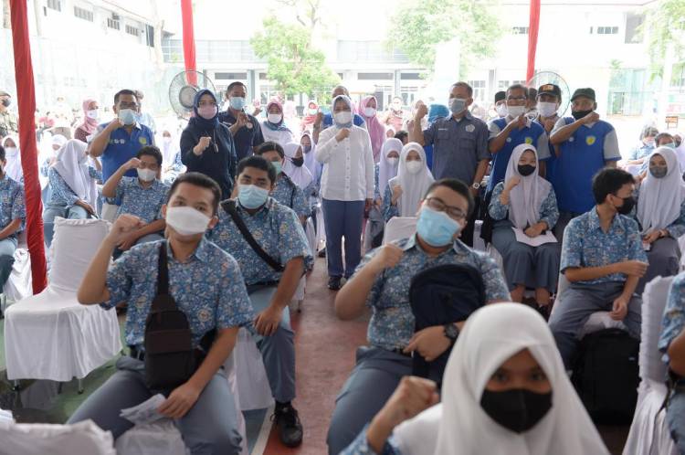 Nawal Lubis Dorong Percepatan Vaksin Pelajar