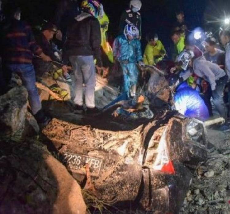 Longsor di Dekat Tikungan Tirtanadi, Sibolangit, 2 Luka, 3 Orang Meninggal Dunia