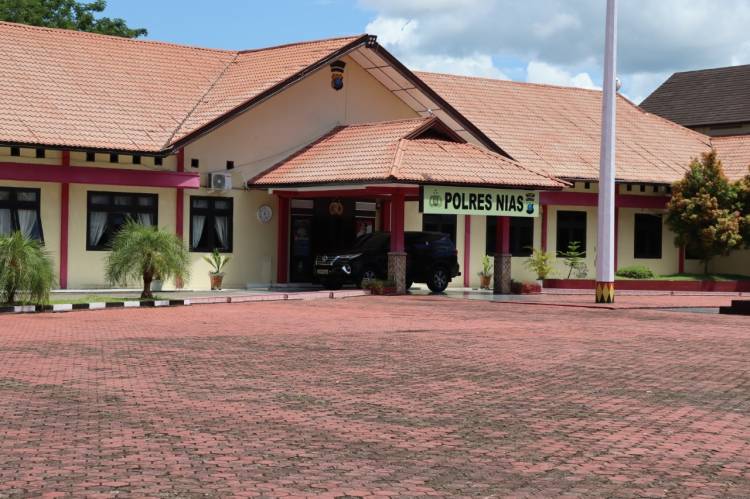 Polres Nias Himbau Berhati-hati dan selektif dalam Memilih obat Syrup pada Anak