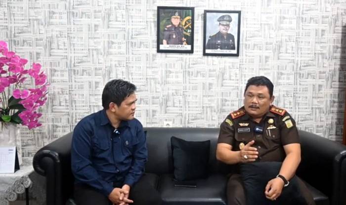 Bincang Tipis-Tipis Dengan Bobbi Sandri, Rasa Keadilan Itu Ada Di Hati Nurani