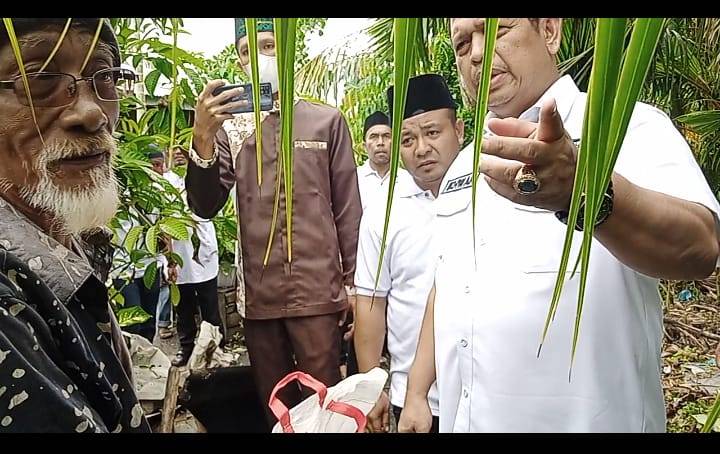 Sang Pejuang Dhuafa Akhirnya Temukan Kek Darwis yang Hidup Sebatangkara