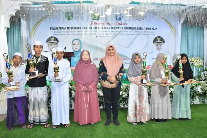 Atika Resmi Tutup MQK Madina