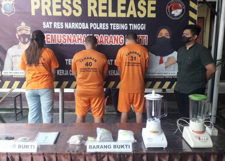 Bersama Kapolres Tebingtinggi, Kepala BNNK Dan Kejaksaan, Blender Sabu dan Pil Ektasi