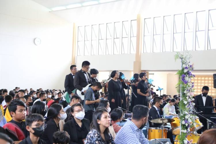Memperingati HUT 10 SMA Unggul DEL, Bupati Ucapkan Terima Kasih Ke LBP