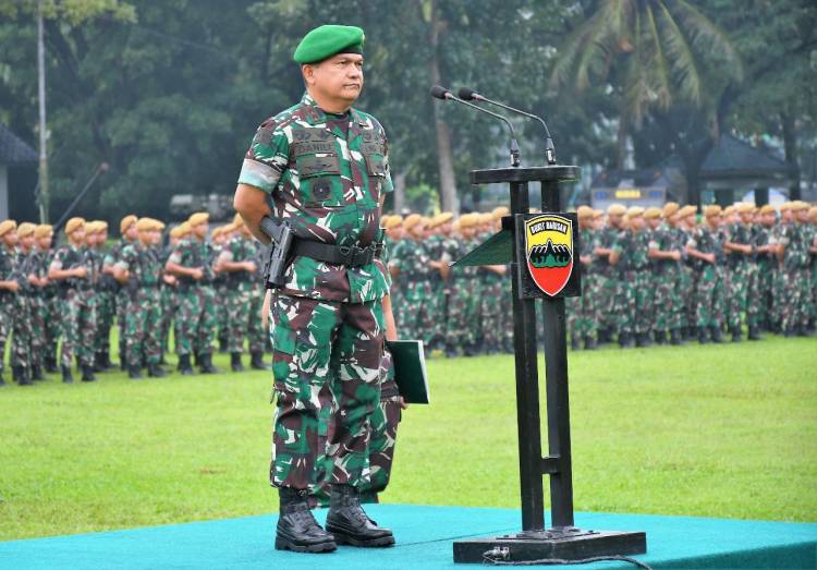 Mayjen TNI Achmad Daniel Chardin Pimpin Apel Gelar Kesiapsiagaan TNI AD TA 2022