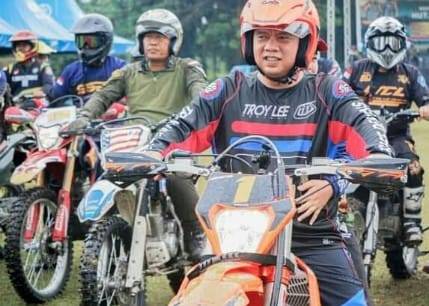 Didampingi Dandim 0209 / LB, Bupati Labuhanbatu Lepas Ratusan Rider Peserta Trabas Salam Sada Roha