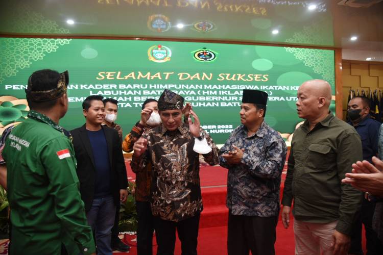 Gubernur Sumut Motivasi Mahasiswa Iklab Raya di Medan