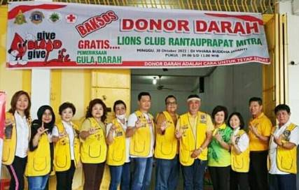 Lion Club 307 A-2 Rantauprapat Gelar Bhakti Sosial di Vihara Budhisjayanti
