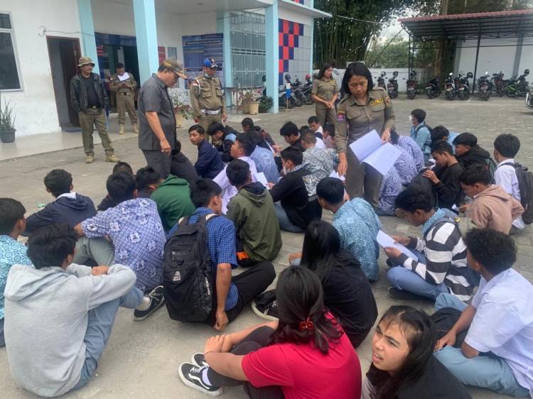 Satpol PP Kabupaten Karo Jaring Pelajar Bolos Sekolah , 45 Siswa Diboyong