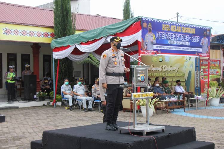 Kapolres Tanah Karo AKBP Ronny Nicolas Sidabutar Pimpin Apel Gelar Pasukan Operasi Zebra Toba 2022