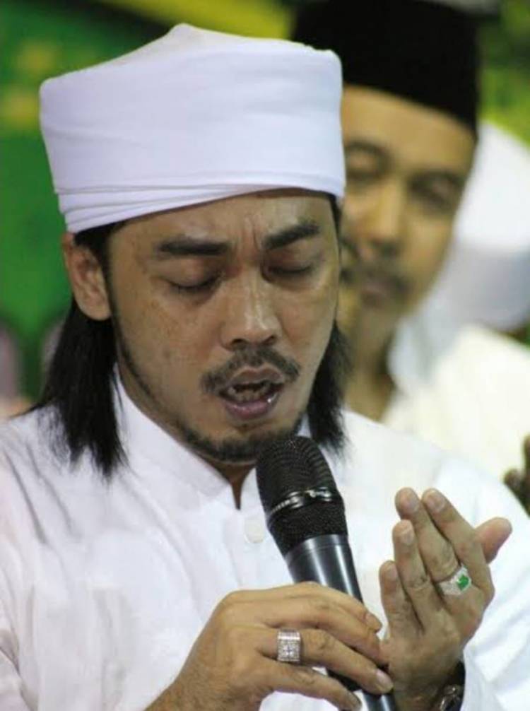 Tokoh Aremania Mengimbau agar Aremania Dimanapun Berada untuk Tidak Arogan