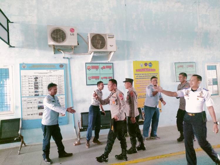 Personel Sat Binmas Polres Lhokseumawe Kunjungi Kantor Dishub