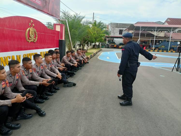 Tingkatkan Kemampuan, Personel Sat Samapta Polres Lhokseumawe Dilatih Dalmas Menjelang Pemilu 2024