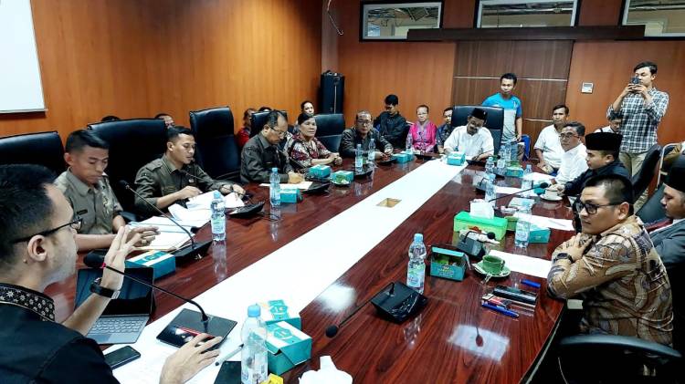 Sahuti Keluhan Peragang Pasar Pendidikan, DPRD Medan Gelar RDP