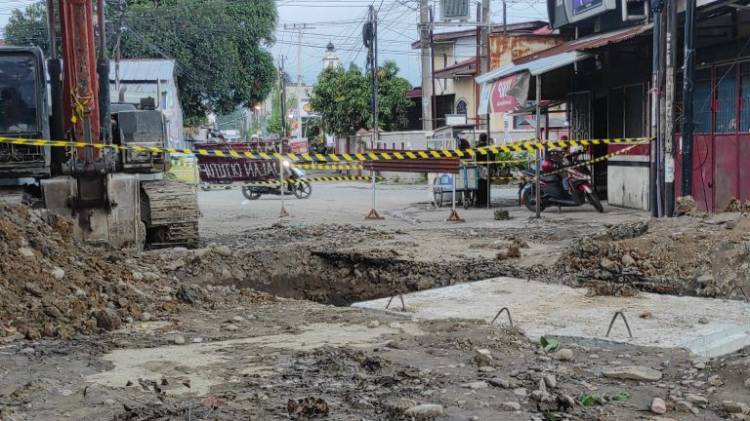 Pekerja Proyek Drainase Medan Tewas Ditimpa Beton, Warga Jl.Selamat Ujung Histeris
