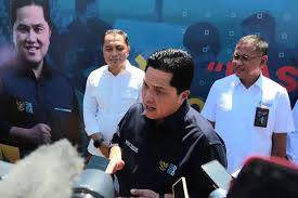 Usai Tur Trofi Erick Thohir Disambut Antusias Warga