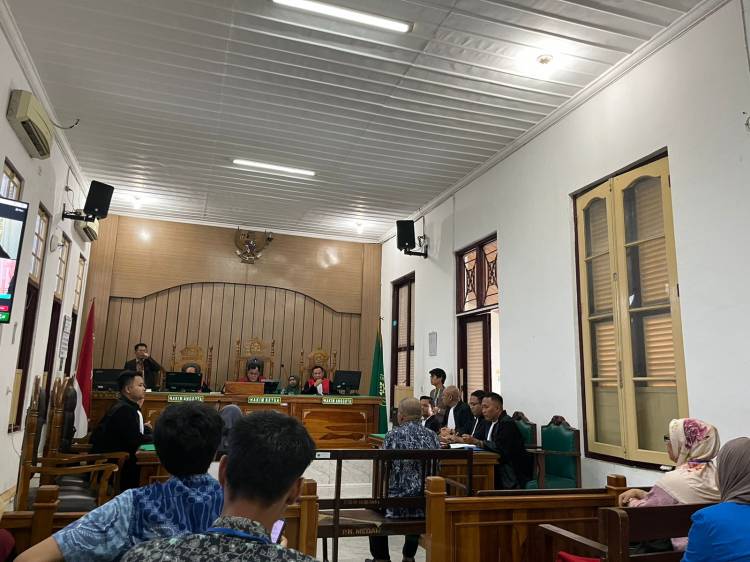 Mantan Sekda dan Bendahara Pengeluaran Setdakab Labuhanbatu Diadili di Pengadilan Tipikor Medan