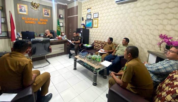 Kejari Tapsel Gelar Ekspose Kegiatan Pengamanan Pembangunan Strategis, Faktor Cuaca dan Ganti Rugi Masih Jadi Kendala