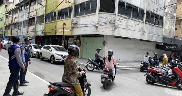 Parkir di Trotoar Jalan, Siap-Siap Ban Digembosi