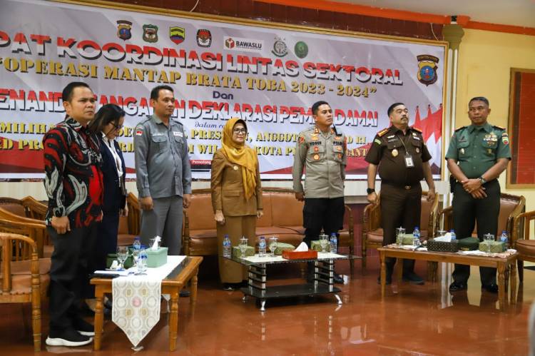 Wali Kota Siantar Rapat Operasi Mantap Brata Toba 2023-2024 dan Penandatanganan Deklarasi Pemilu Damai
