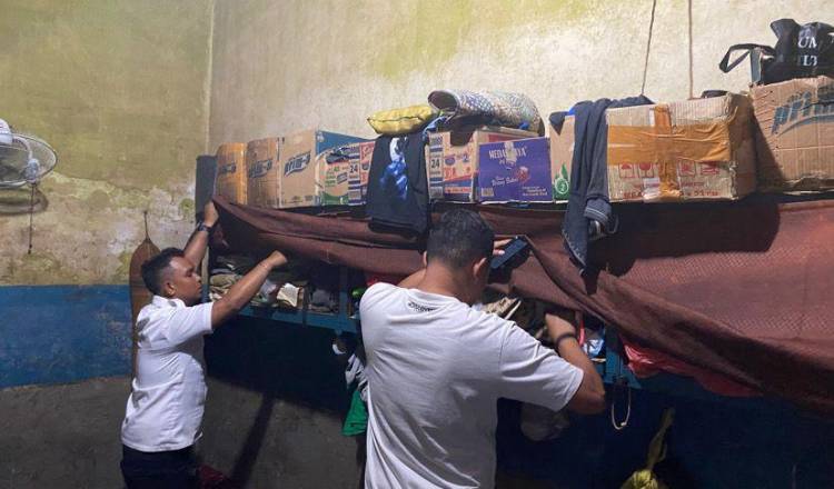 Cegah Adanya Gangguan Kamtib, Rutan Tanjung Pura Gelar Razia Blok Hunian