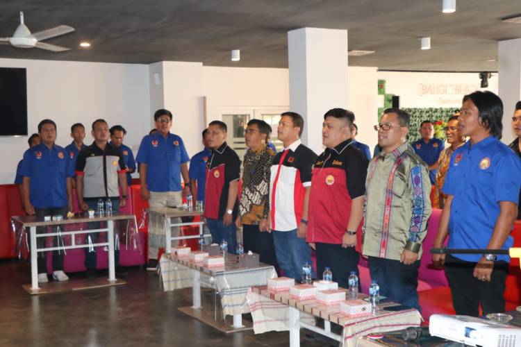 Bupati Toba Hadiri Pelantikan POBSI Toba, Minta Targetkan Emas pada PON 2024
