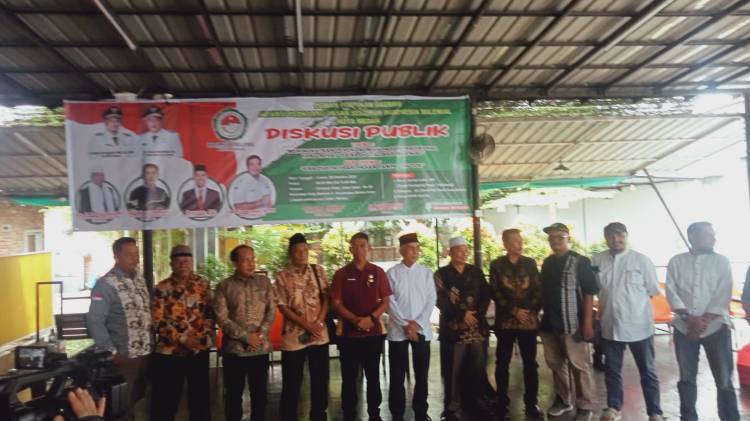 Diskusi publik Solusi Aplikasi Jualan Online Ancam Pedagang Tradisional