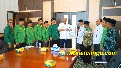 NU Langkat Anugerahi Syah Afandin Sebagai Tokoh Inspiratif