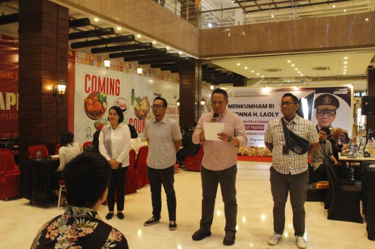 Menkumhsm Yasonna H. Laoly Hadirkan Pelayanan Smart Eazy Passport di Tengah Masyarakat Kota Medan