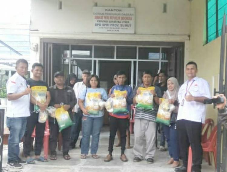 DPC APMIKIMMDO Medan Gelar Baksos Bagi Sembako