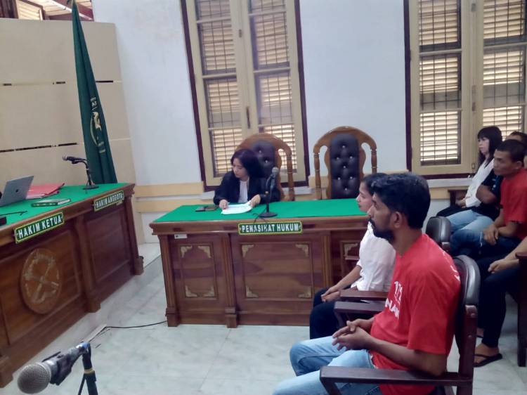 Cemarkan Nama Baik Kejari Medan, Pasutri Ini Divonis 8 Bulan Penjara