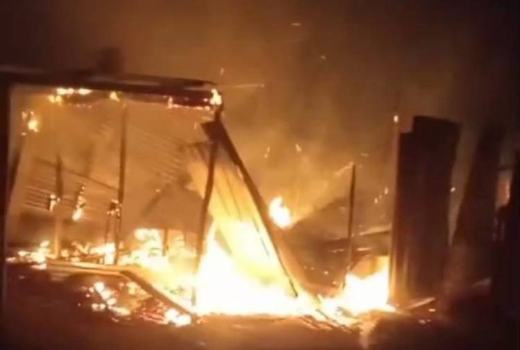 OTK Bakar Warung Nasi Tim Pemenangan Masinton-Mahmud, Kerugian Ratusan Juta Rupiah