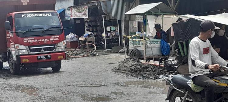 Kades Bandar Khalippa Kecewa Dengan Pemborong Proyek Kabel Optik