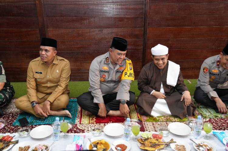 Komitmen Jaga Pemilu Damai, Kapolda Sumut Kunjungi Ulama Kharismatik