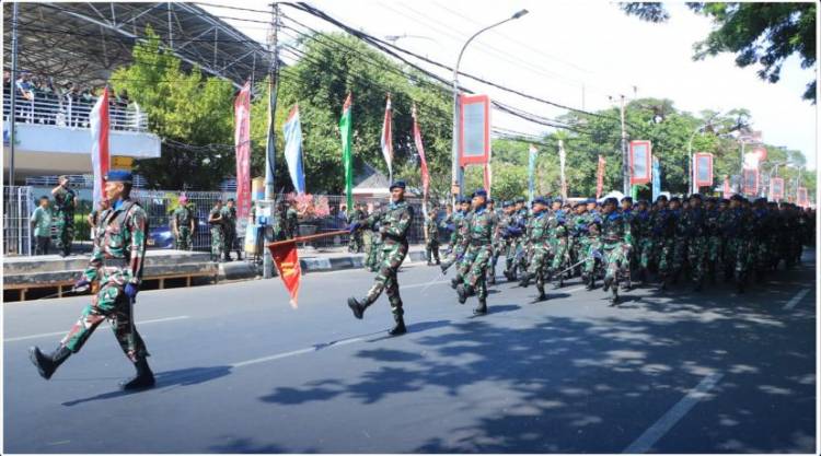 Ratusan Personel Lanud Sultan Hasanuddin Ikuti Gladi Bersih HUT TNI ke-79
