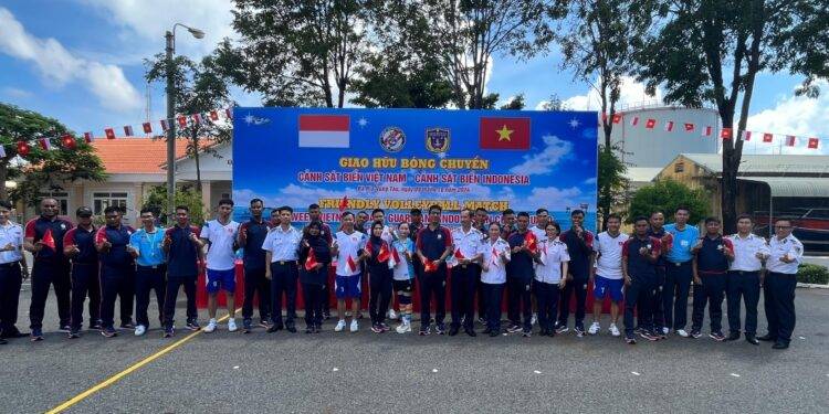 Bakamla RI dan VCG Perkuat Kerjasama Lewat Latihan SAR serta Olahraga Persahabatan