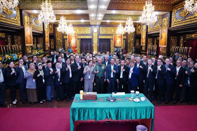 Kasum TNI Berikan Pembekalan Pada Executive Course Cohort-7 Unhan RI