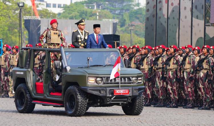 Meriah Penuh Hidmat Puncak Acara  Peringatan HUT Ke-79 TNI di Silang Monas