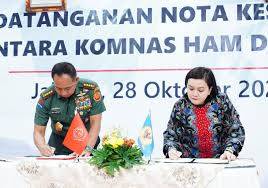 Panglima TNI dan Ketua Komnas HAM Tanda Tangani MoU