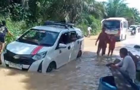 Dua Kecamatan Terdampak Banjir, Tim Pemkab Labuhanbatu Bergerak Cepat Pantau Situasi
