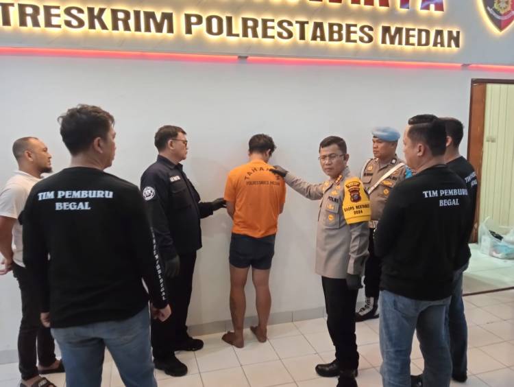 Untuk Apa Mahasiswa Ini Menjambret ....?