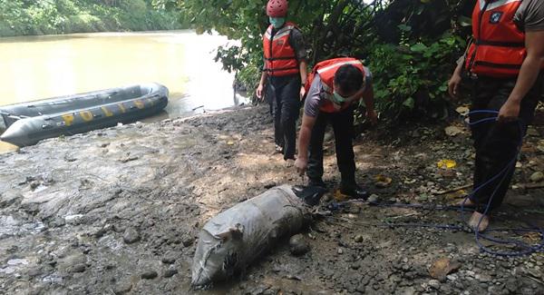 Patroli di Aliran Sungai Belawan, Tim TNI/Polri Temukan Bangkai Babi