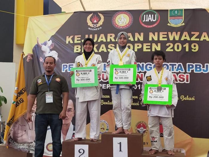Personel Bakamla RI Raih Medali Emas Kejuaraan Ju-Jitsu Newaza Bekasi Open 2019