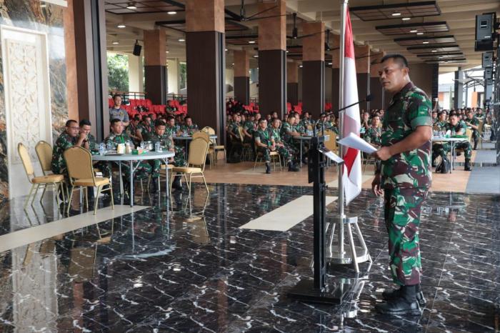 TNI Selalu Hadir Dalam Mengatasi Berbagai Permasalahan Bangsa