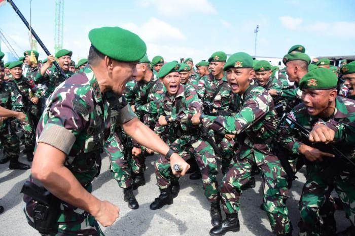 Pangdam I/BB Berangkatkan Satgas Pamtas RI - Malaysia Yonif 133/YS ke Wilayah Kalbar
