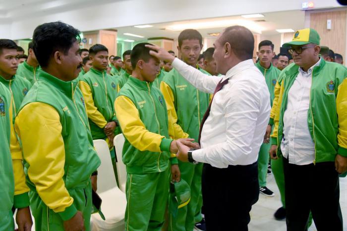 Edy Rahmayadi Motivasi Atlet Jadi Petarung Sejati